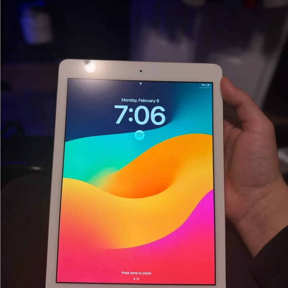 Apple Tablet - Elegant Gold Finish